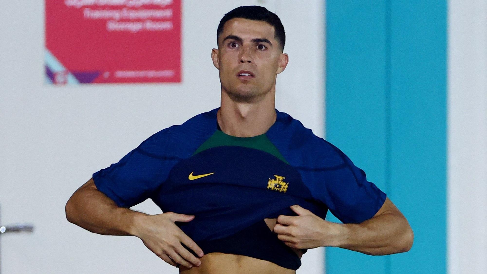 Ronaldo, en un entrenamiento con la selección portuguesa en Doha.
