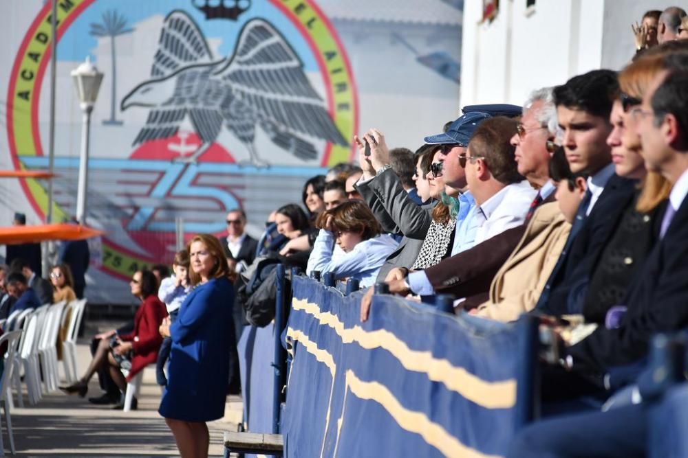 Acto de jura de bandera en la Academia General del Aire