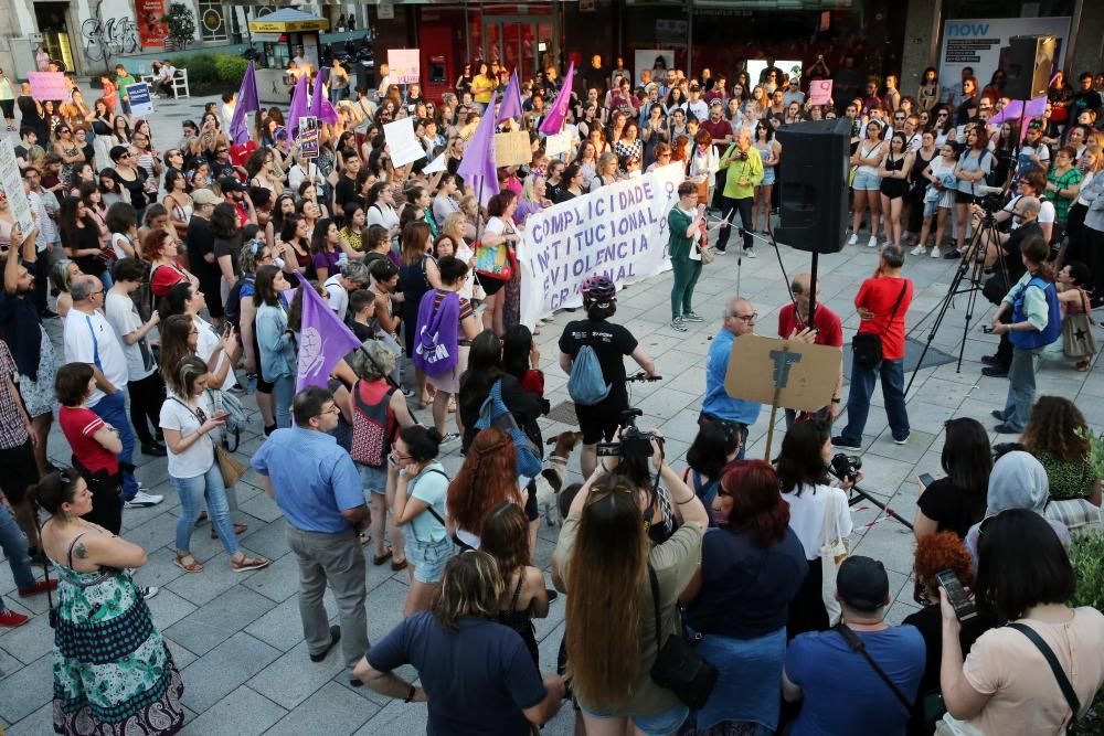 Vigo protesta contra la libertad de 'La Manada'