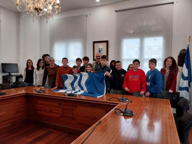 El Club de Ciencia del IES Johan Carballeira impulsa el proyecto "O mar empeza aquí en Bueu"