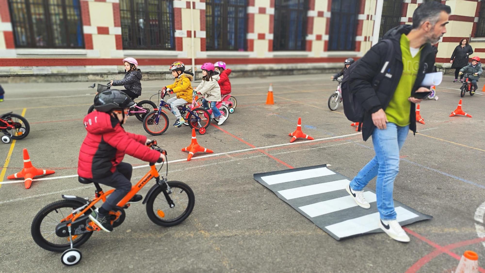 Los niños de Liceo se apuntan a la Seguridad Vial