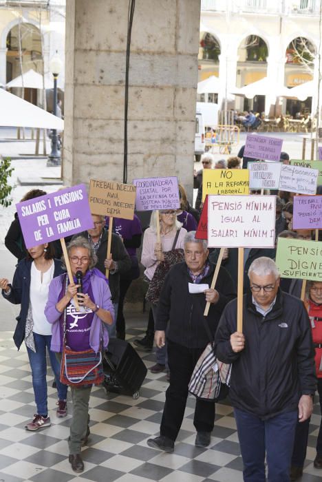 La Plataforma Feminista s'uneix a la protesta dels pensionistes
