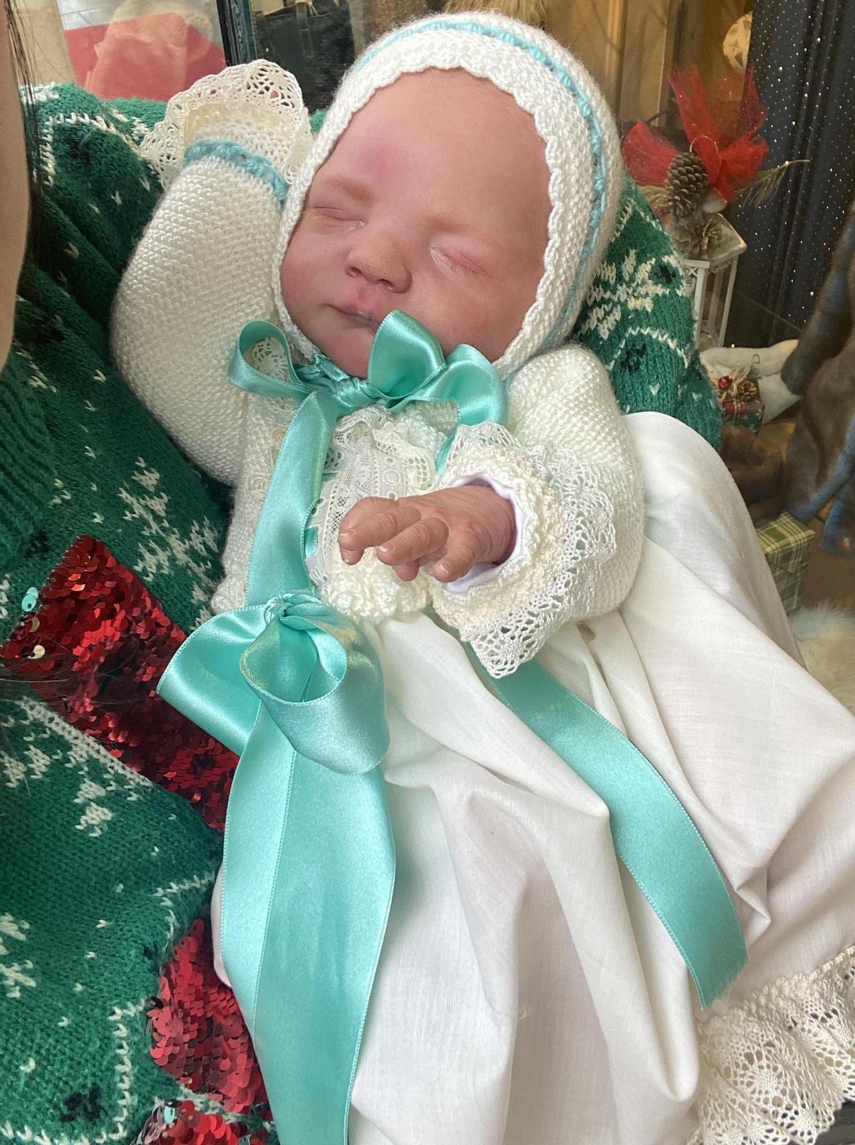 Los bebés reborn realizados en el taller antequerano de Cristina