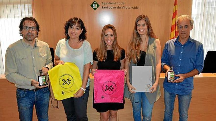 Acte de presentació de la segona edició de la Fira Discat, ahir a l&#039;ajuntament de Sant Joan de Vilatorrada