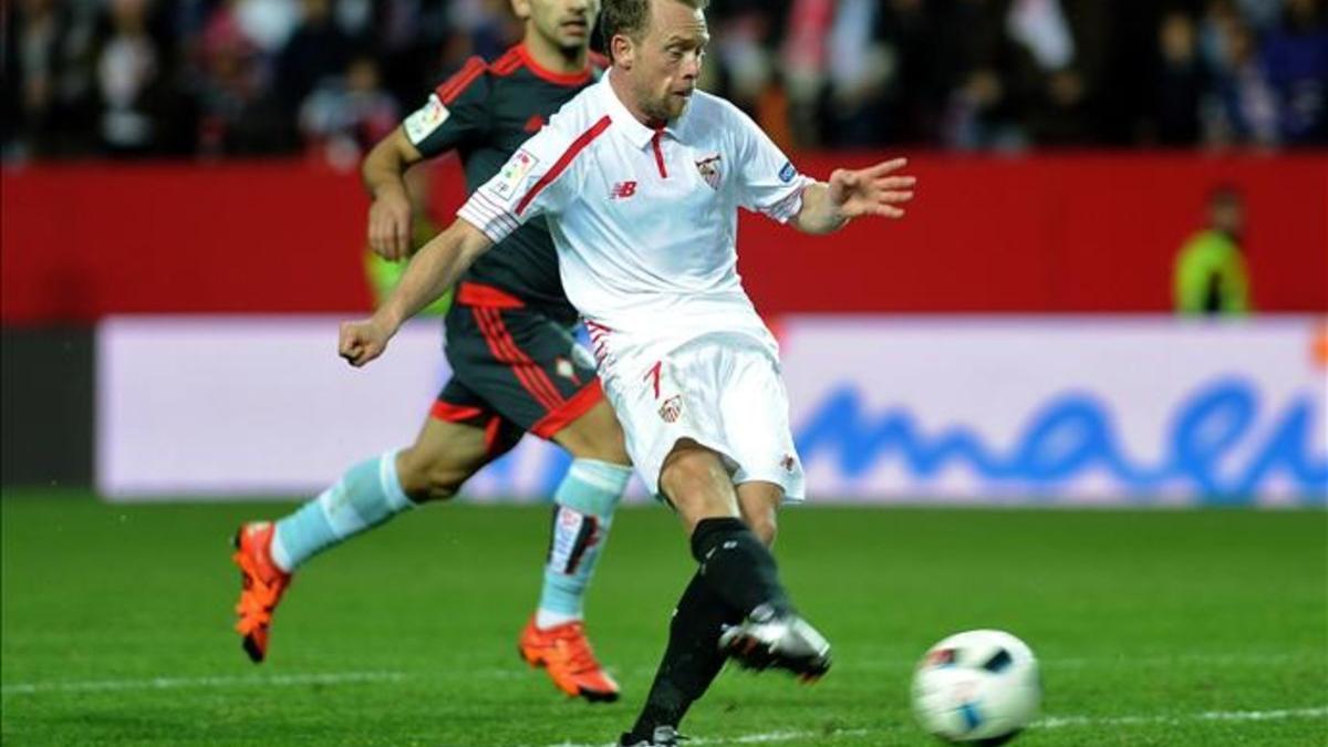 Krohn-Dehli, jugador del Sevilla.