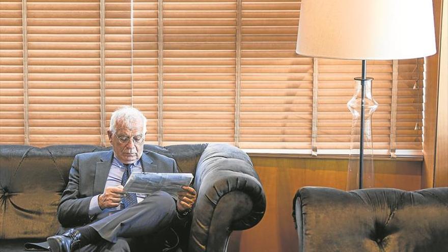 Josep Borrell:«Dejar el escaño no impide tener un papel en Europa»