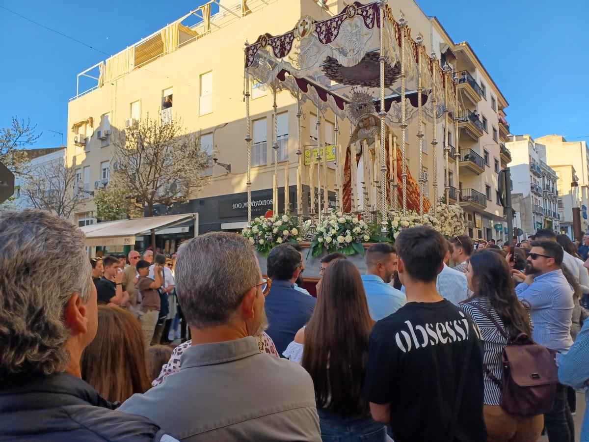 El palio de Nuestra Señora del Patrocinio.