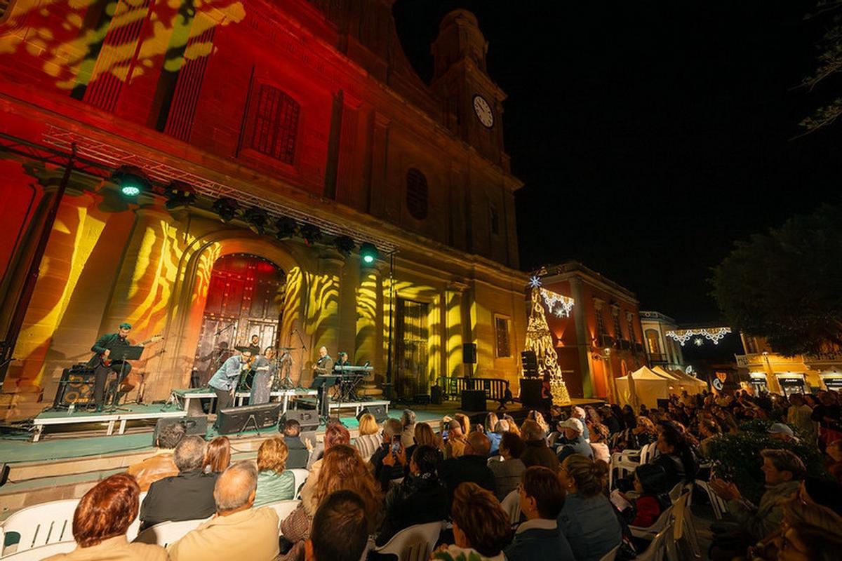 Gáldar vive este viernes una 'Noche de Navidad' desbordante.