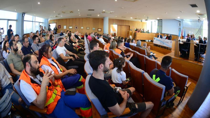 La comarca rinde homenaje en Cangas al trabajo de los equipos de seguridad “ao servizo da cidadanía”