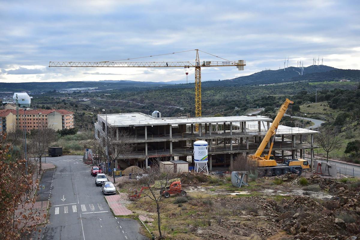 'Boom' de vivienda nueva en Plasencia: las licencias de obra se han multiplicado por tres en dos años.