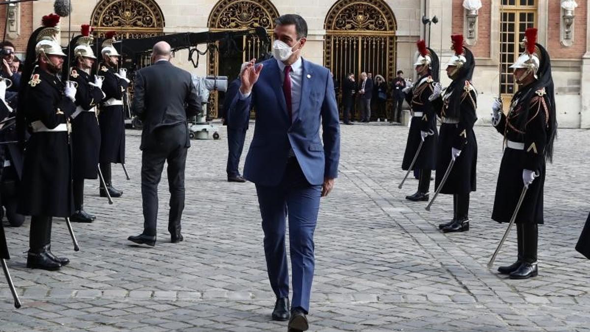 El presidente del Gobierno, Pedro Sánchez, a su llegada a la cumbre informal de líderes de la UE, este 11 de marzo de 2022 en Versalles, Francia.