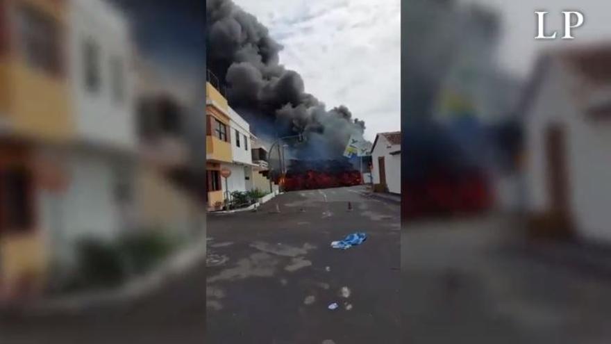 La Lava arrasa la gasolinera de La Laguna