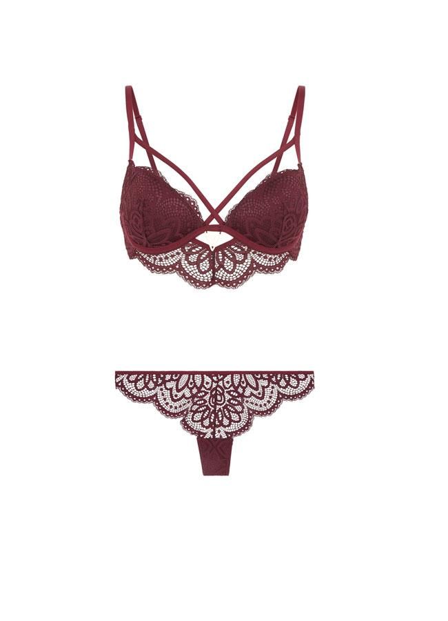 Conjunto super sexy en granate de Undiz para San Valentín
