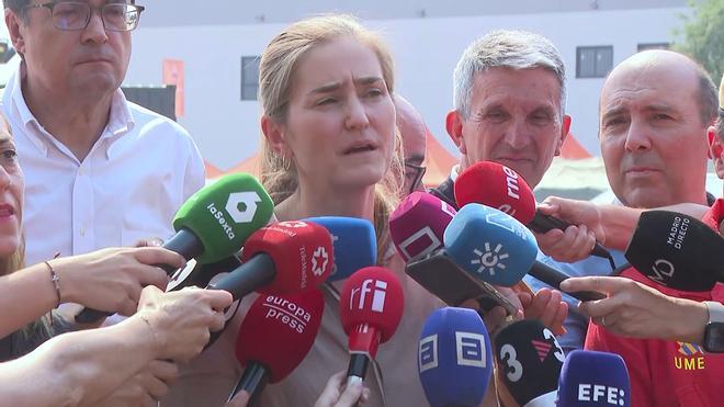 Aagesen carga contra los discursos negacionistas en plena oleada de incendios: "Cada alegato contra el cambio climático alimenta las llamas"