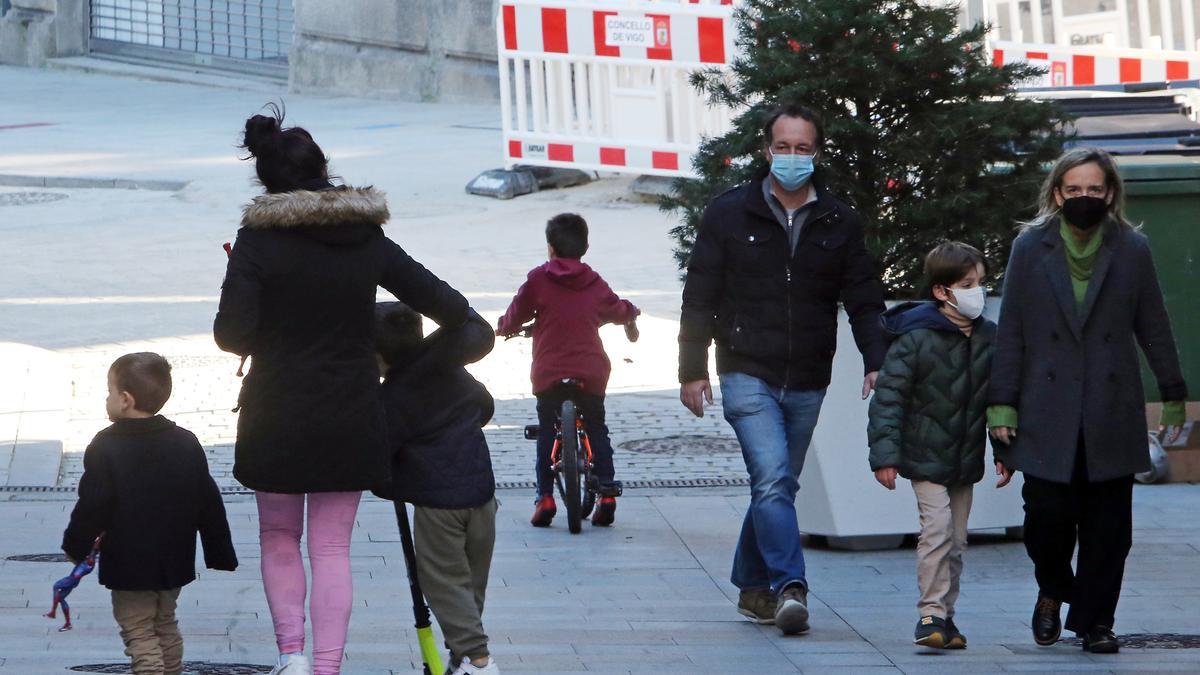 Vigo disfruta del día de Navidad al sol