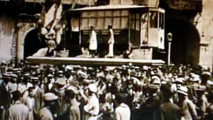 Fotograma del documental &quot;Las Fallas de Alicante (1928)&quot;, que se proyectó ayer en la Sede Universitaria