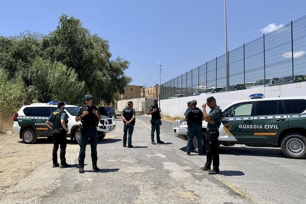 Agentes movilizados este martes en Mijas.