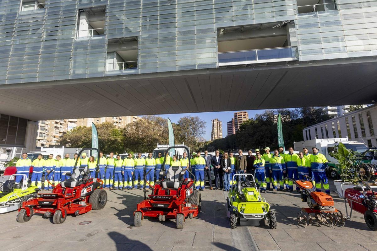 Benidorm presenta un nuevo servicio de conservación y limpieza de zonas verdes gestionado por Actúa