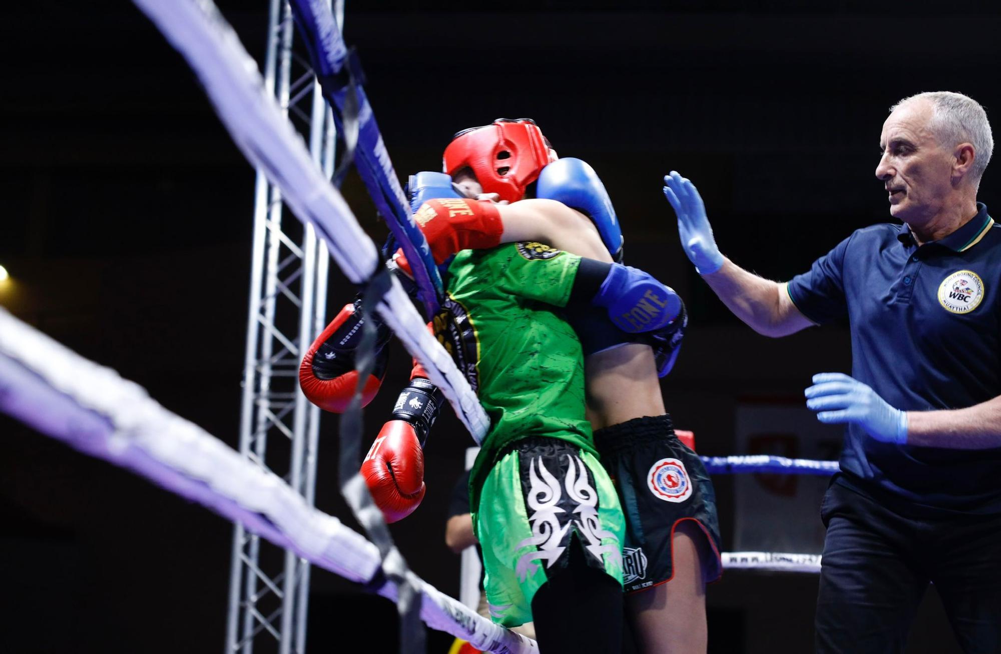 Velada de boxeo en el pabellón Siglo XXI