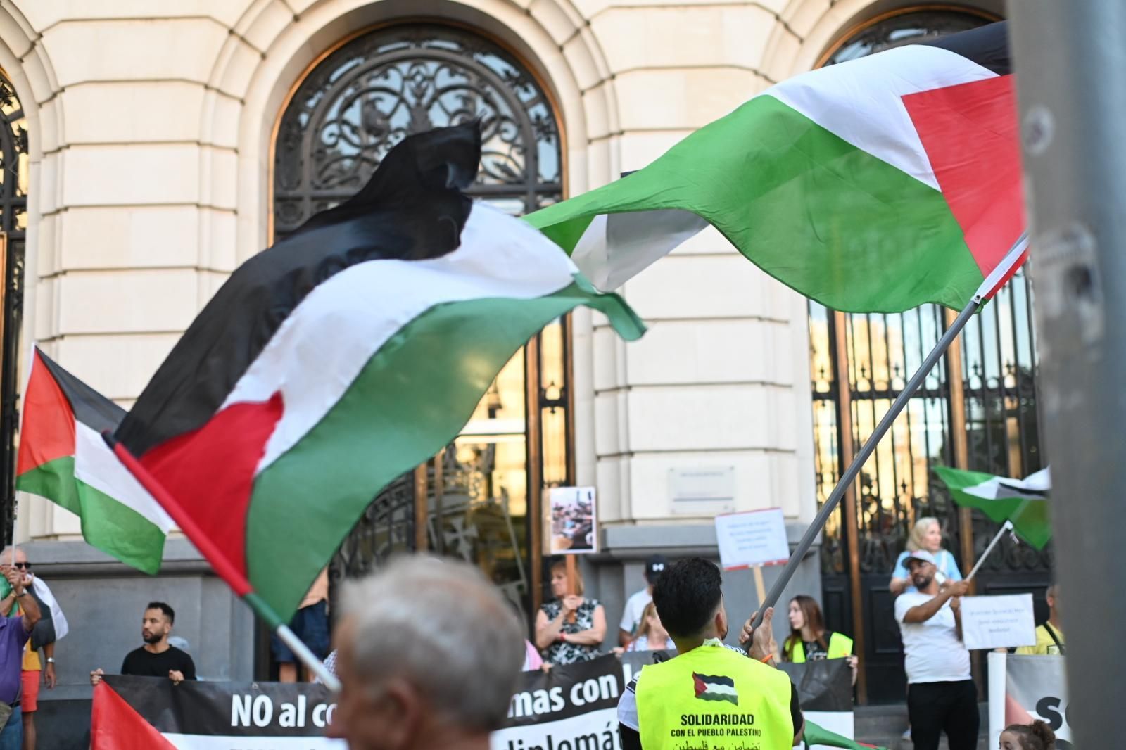 En imágenes | Zaragoza alza la voz de nuevo contra el genocidio en Gaza