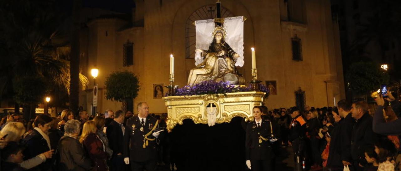 El paso del Descendimiento en la procesión del año pasado.