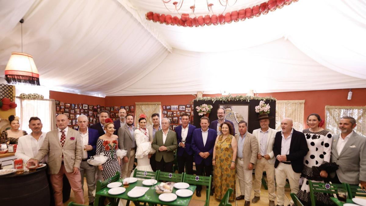 Las recepciones llenan de ambiente el martes de Feria de Córdoba