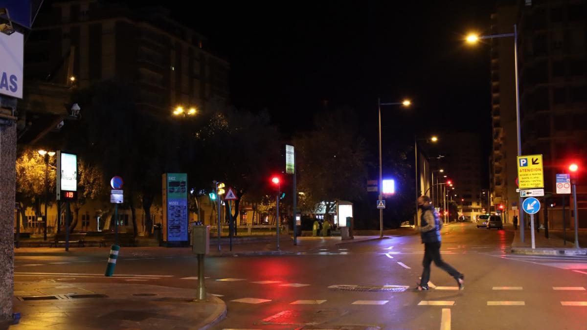 Silencio tranquilo en la primera noche de toque de queda en Castellón