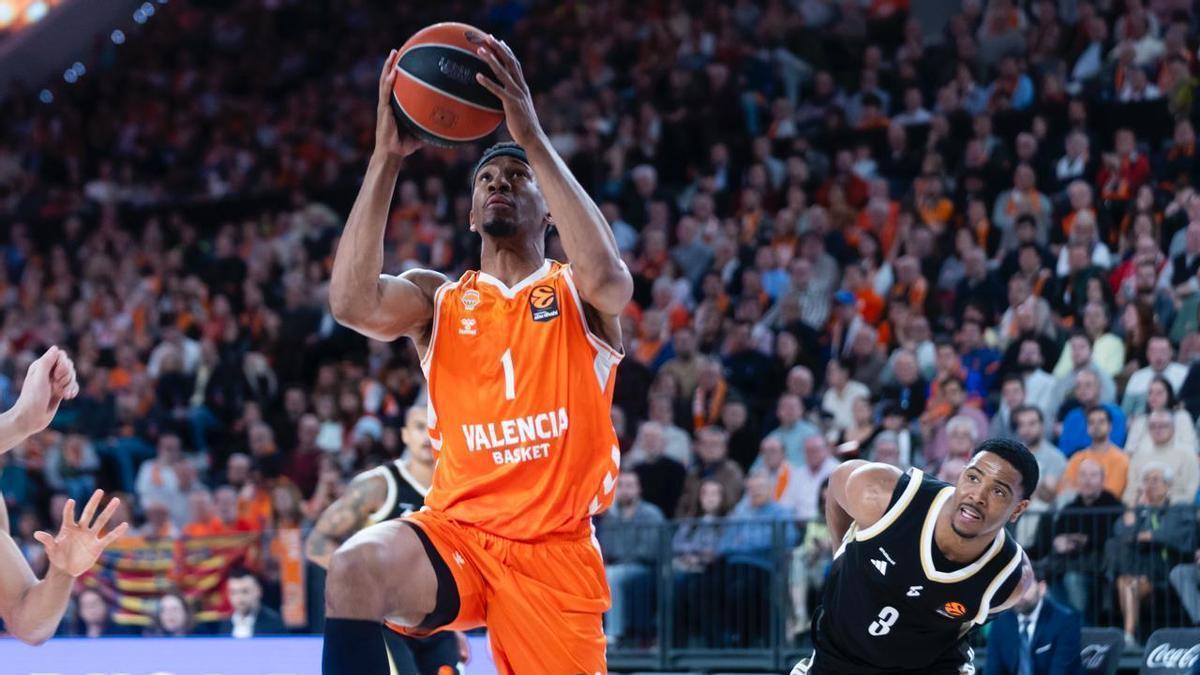 El Roig Arena vuelve a disfrutar de un coral Valencia Basket