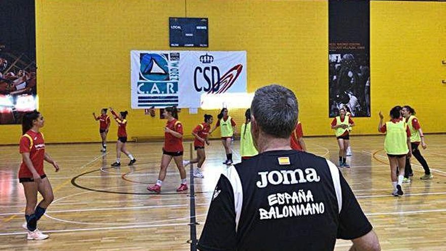 Las Guerreras Junior se encuentran concentradas en Sierra Nevada a las órdenes de Imanol Alvarez.