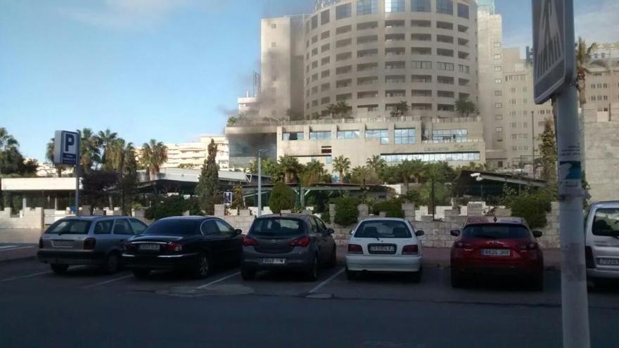 Varios afectados por inhalación de humo en un incendio en un hotel en Orpesa