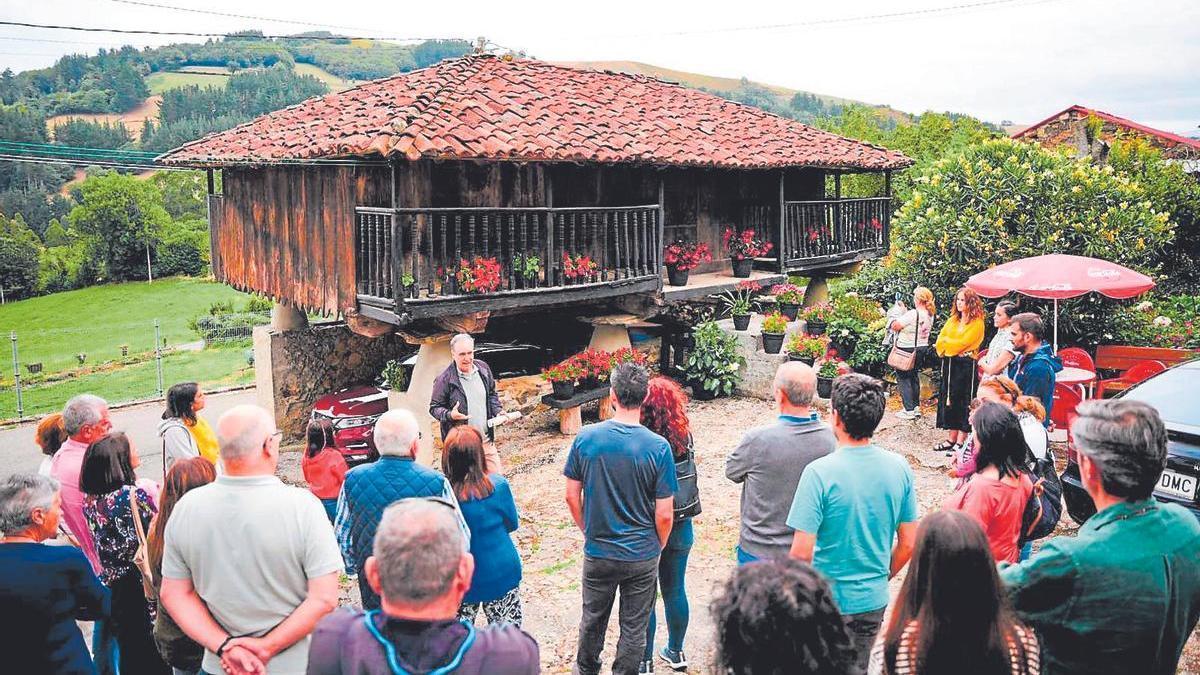 Charla en Celón.