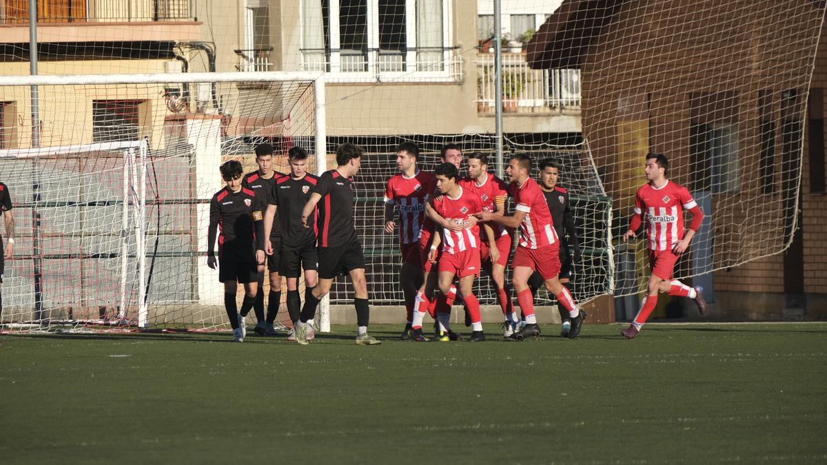 Els jugadors del Berga celebren un gol