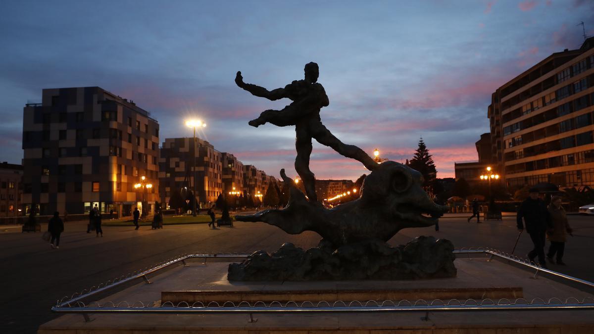 La Losa de Renfe, en una imagen tomada al amanecer.