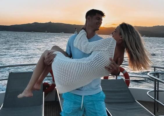 Álvaro Morata y Alice Campello, hace dos semanas, de vacaciones