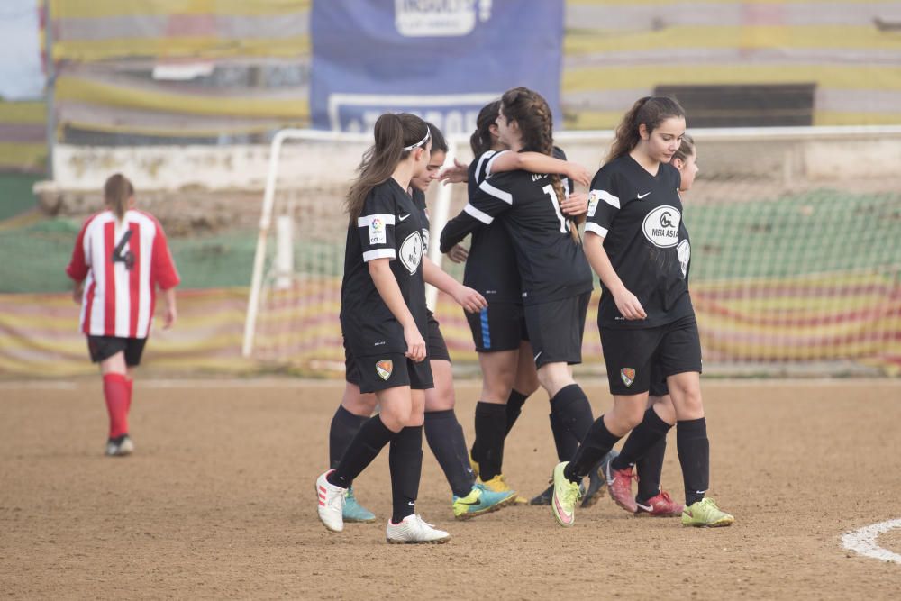 La primera jugadora transsexual catalana debuta a