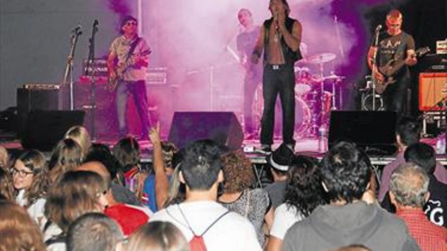 Grupos locales reclaman el pago de conciertos del 2015