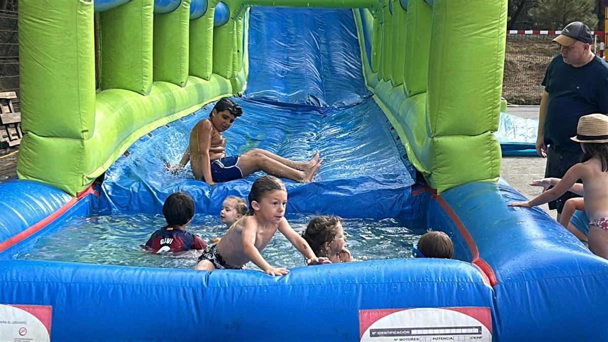 EN IMÁGENES: Marea festiva en las fiestas de San Martín de Laspra, San Juan de Nieva y Coto Carcedo