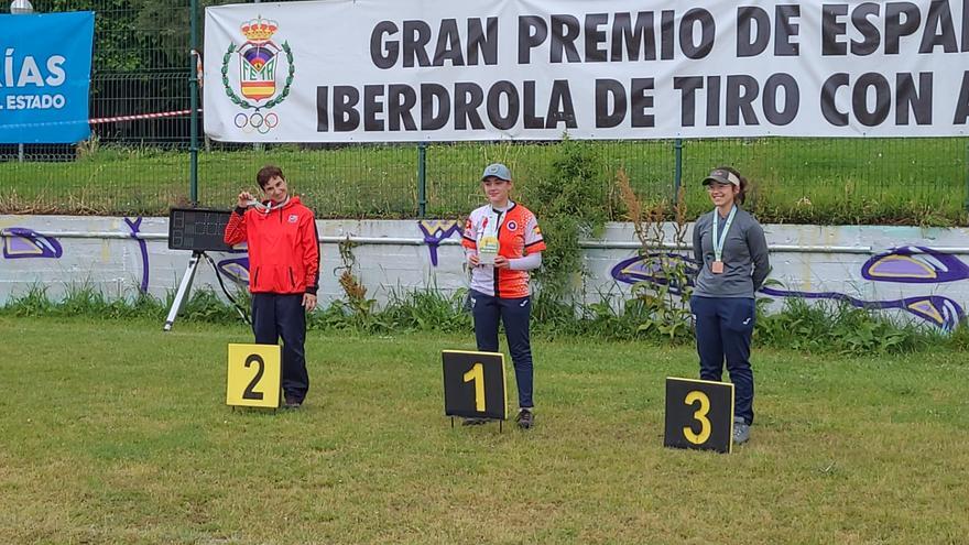 Fátima Agudo aumenta su leyenda con dos medallas nacionales más