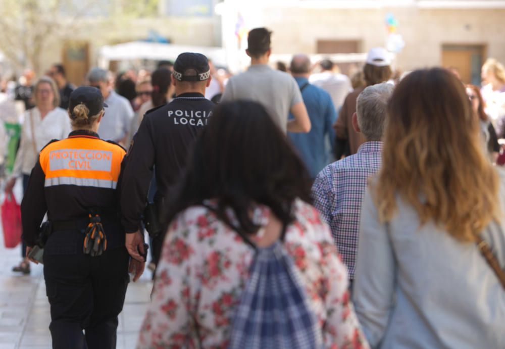 Miles de personas en el domingo de Santa Faz