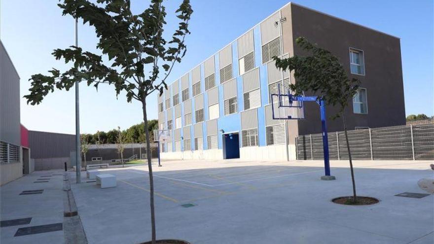 Ampas y equipos directivos exigen la ejecución de las obras pendientes en los colegios