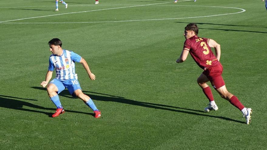 El Águilas recupera el liderato tras ganar al Lorca Deportiva en el mejor derbi