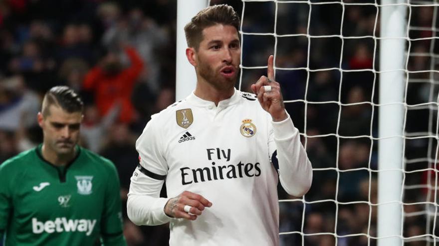 Ramos confirma que seguirà al Reial Madrid i que es vol retirar al club blanc