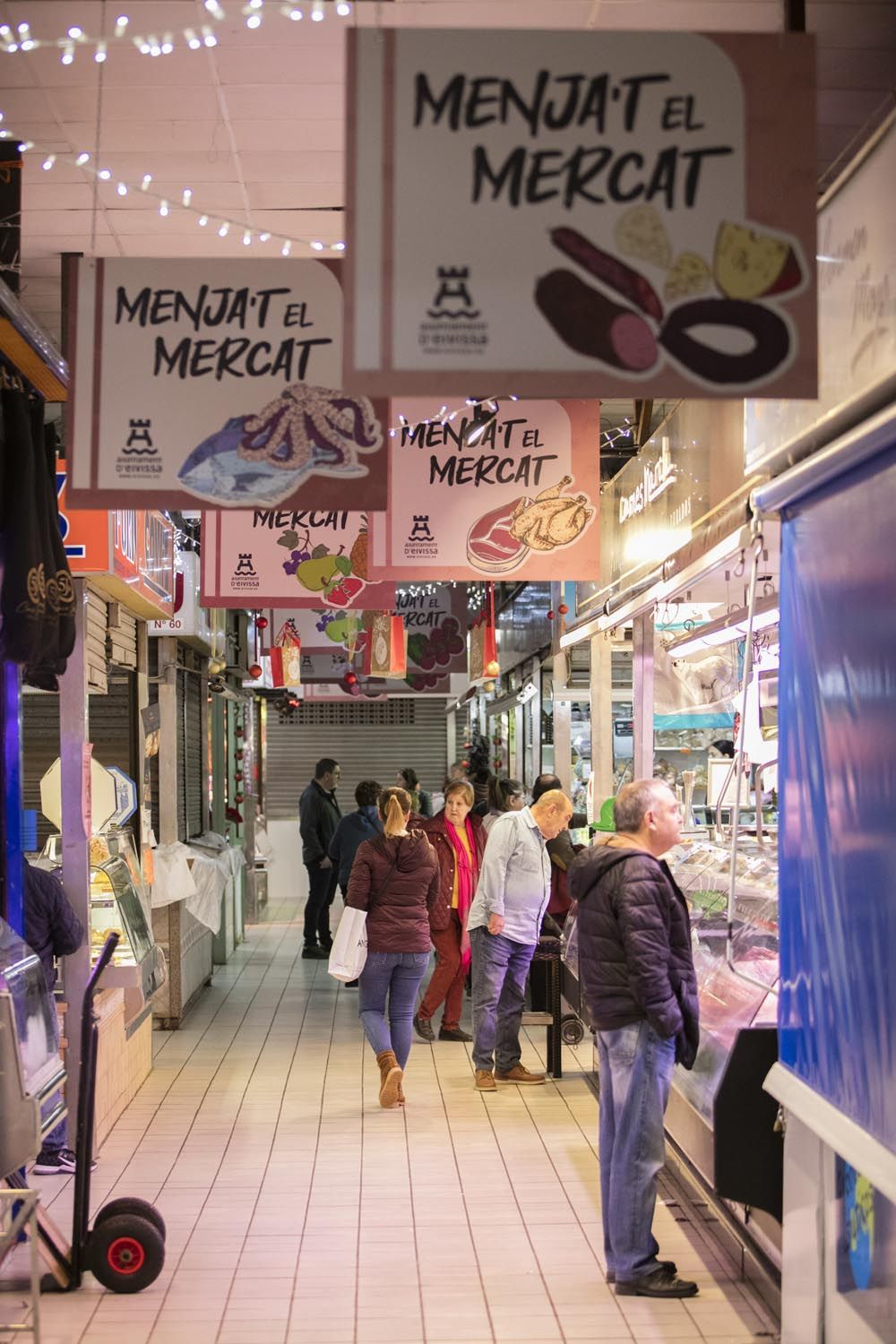 Puestos del Mercat Nou de Ibiza en Navidad