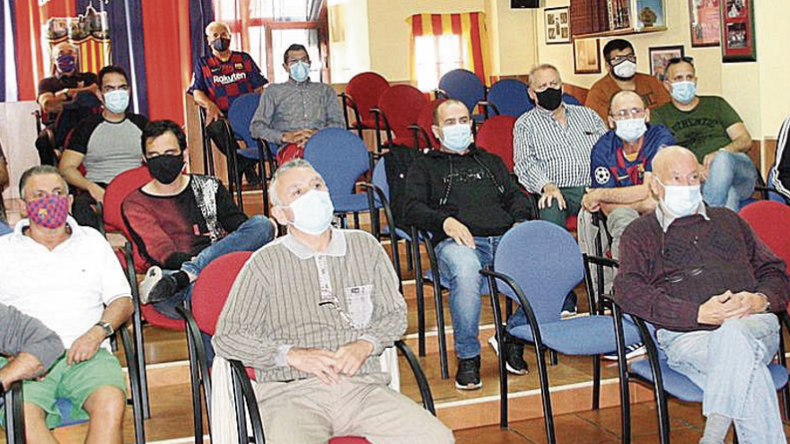 Los catalanes copan los locales de Vinaròs en el día del clásico