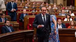 El Parlament se prepara para la investidura de Illa y el regreso de Puigdemont