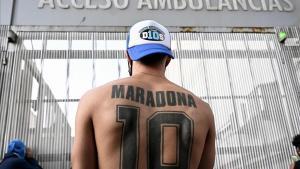 rpaniagua55749046 topshot   a supporter of argentine former football star and 201104181646