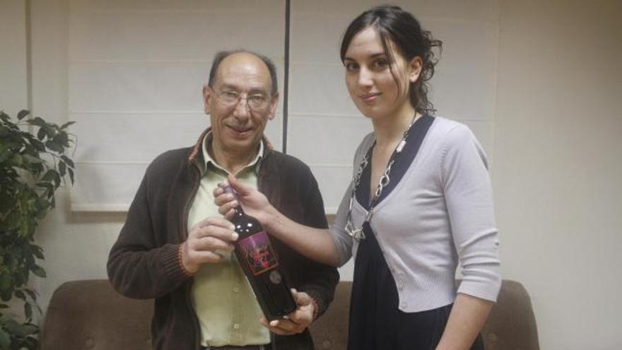 Antonio y María Alfonso, responsables de la bodega Nuntia Vini y del vino Volvoreta, objeto de un estudio universitario.