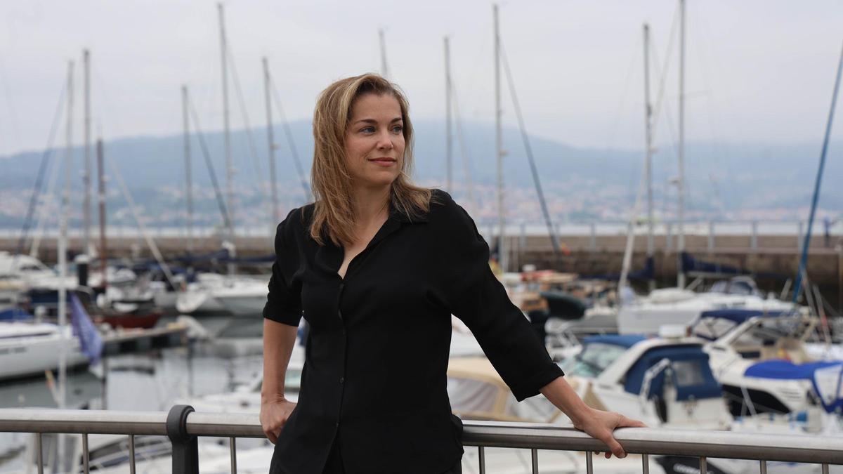Vigo, Paseo As Avenida y Hotel Ciudad de Vigo. María Zamora, premio nacional de cine