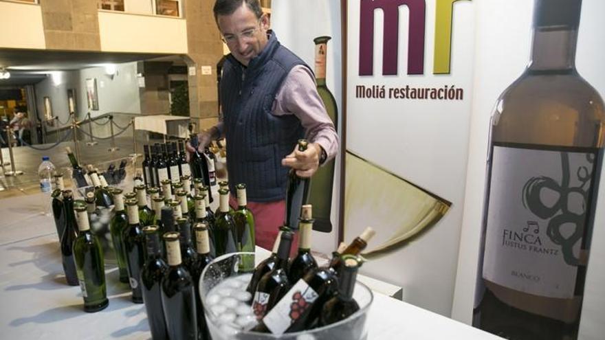 Degustación de vinos canarios en el Cuyás