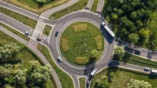 Multas de hasta 500 euros y pérdida de 6 puntos del carné por circular por una rotonda y utilizar el carril incorrecto para abandonarla: la DGT extrema la vigilancia de los conductores canarios
